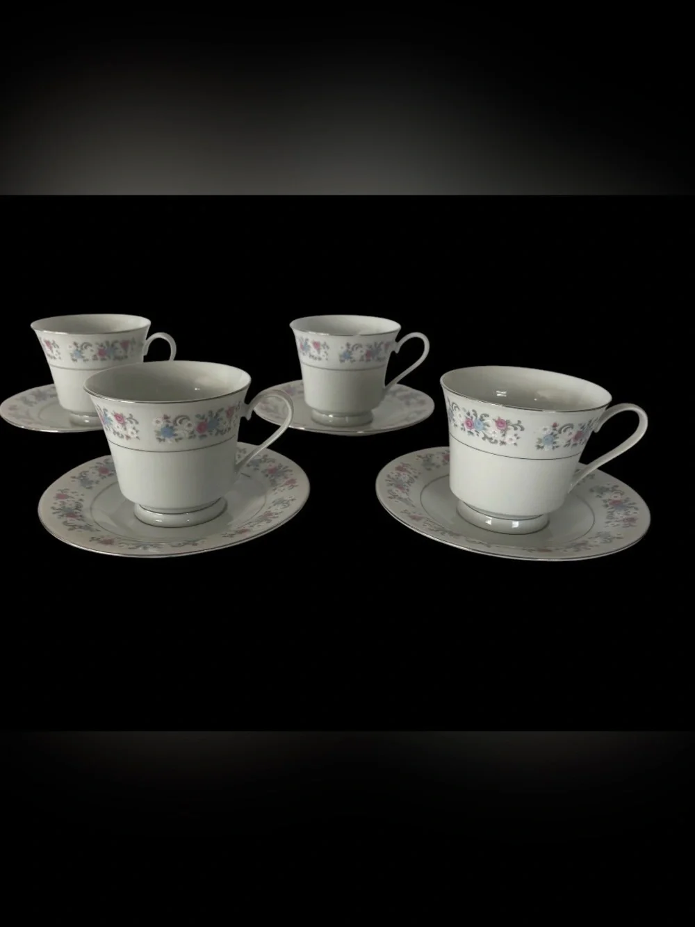 Vintage -set of 4- Dynasty fine china Teacup and Saucer Floral Border
